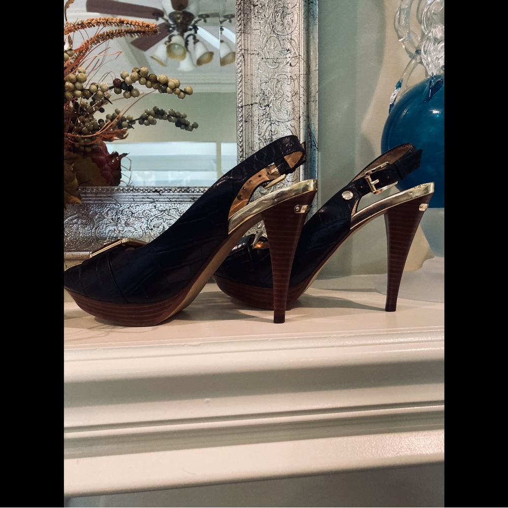 🎲Name a Price-MICHAEL Michael Kors Peep Toe Platform Stilletos